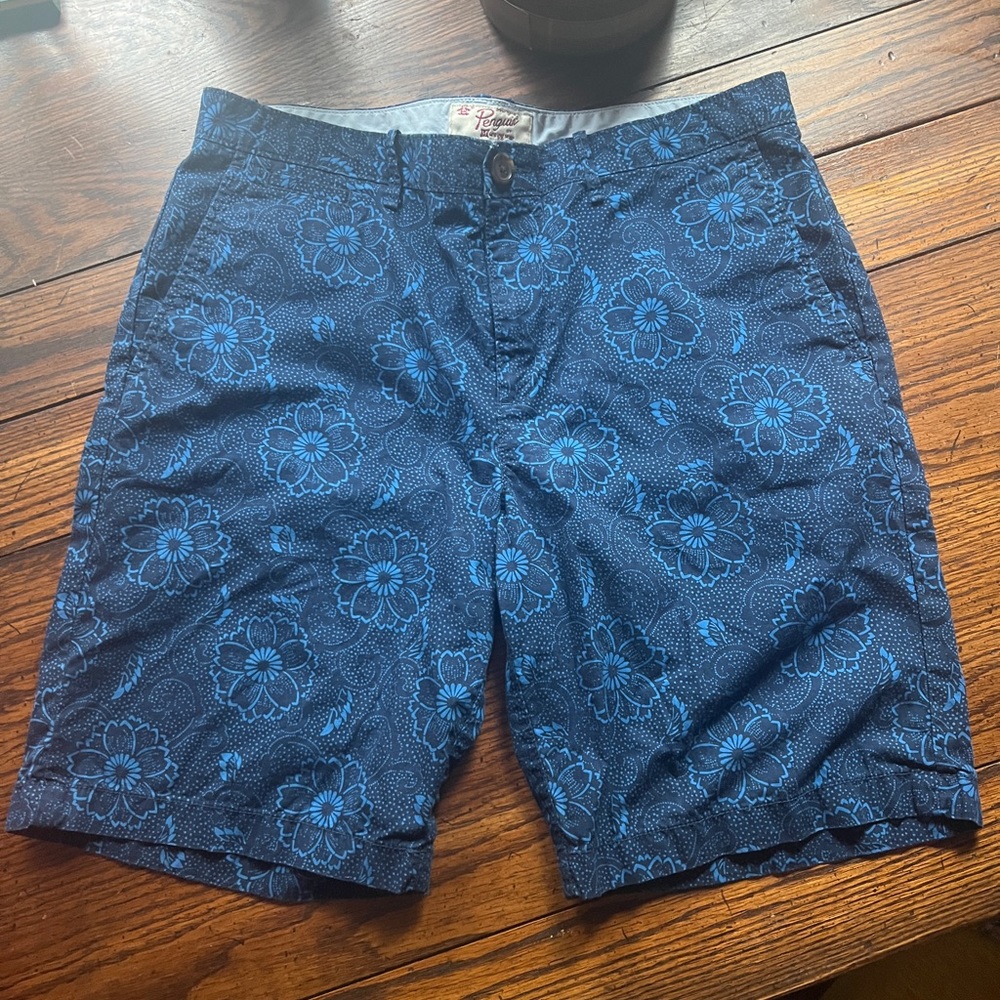 Penguins Blue Hawaiian short so 34 men’s